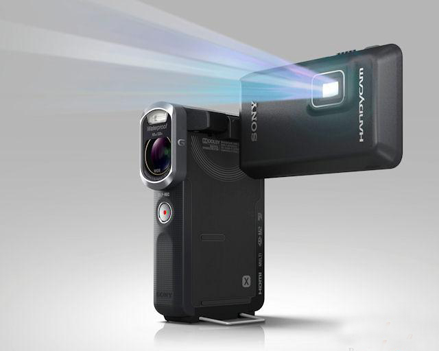 索尼推出首款4防兼投影功能数码摄像机